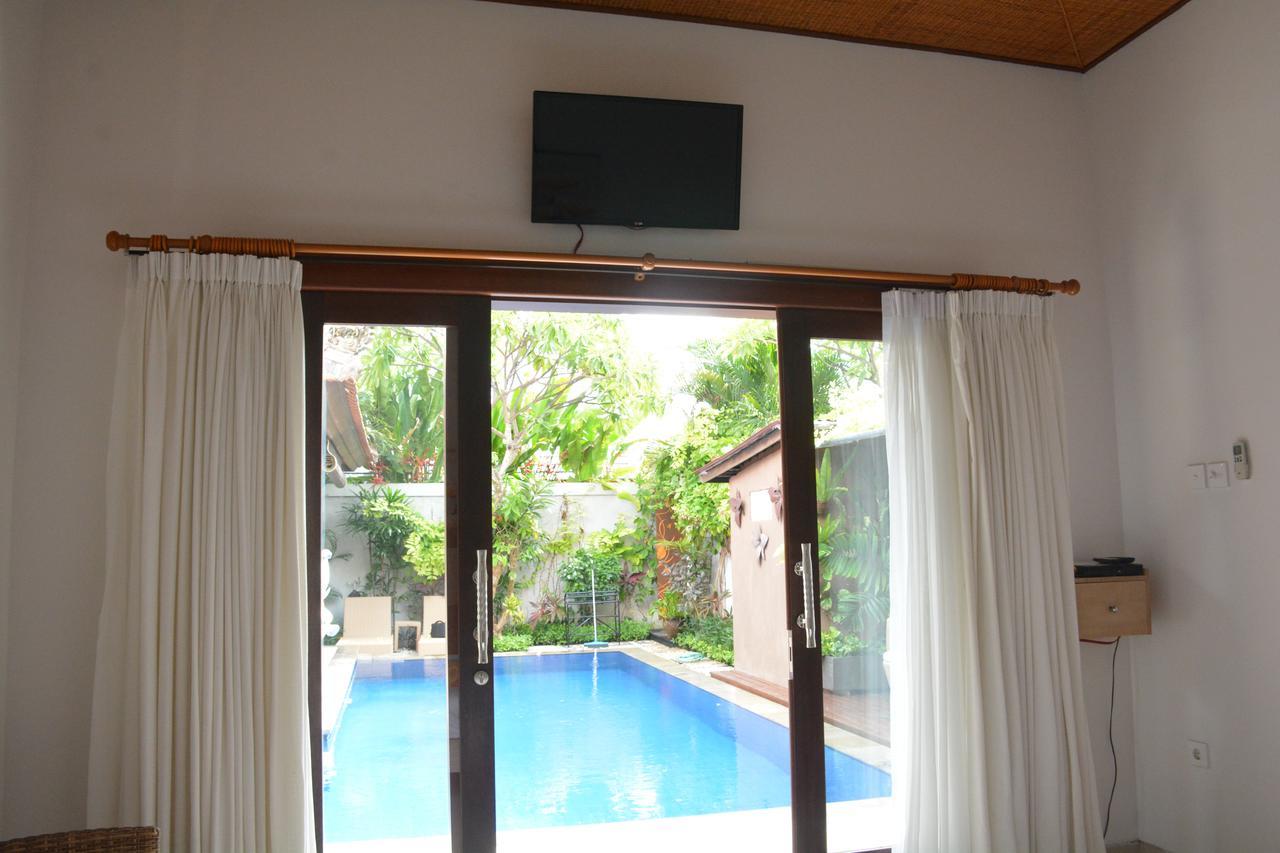 ตามัน เกศารี วิลลา Villa ซานูร์ ภายนอก รูปภาพ