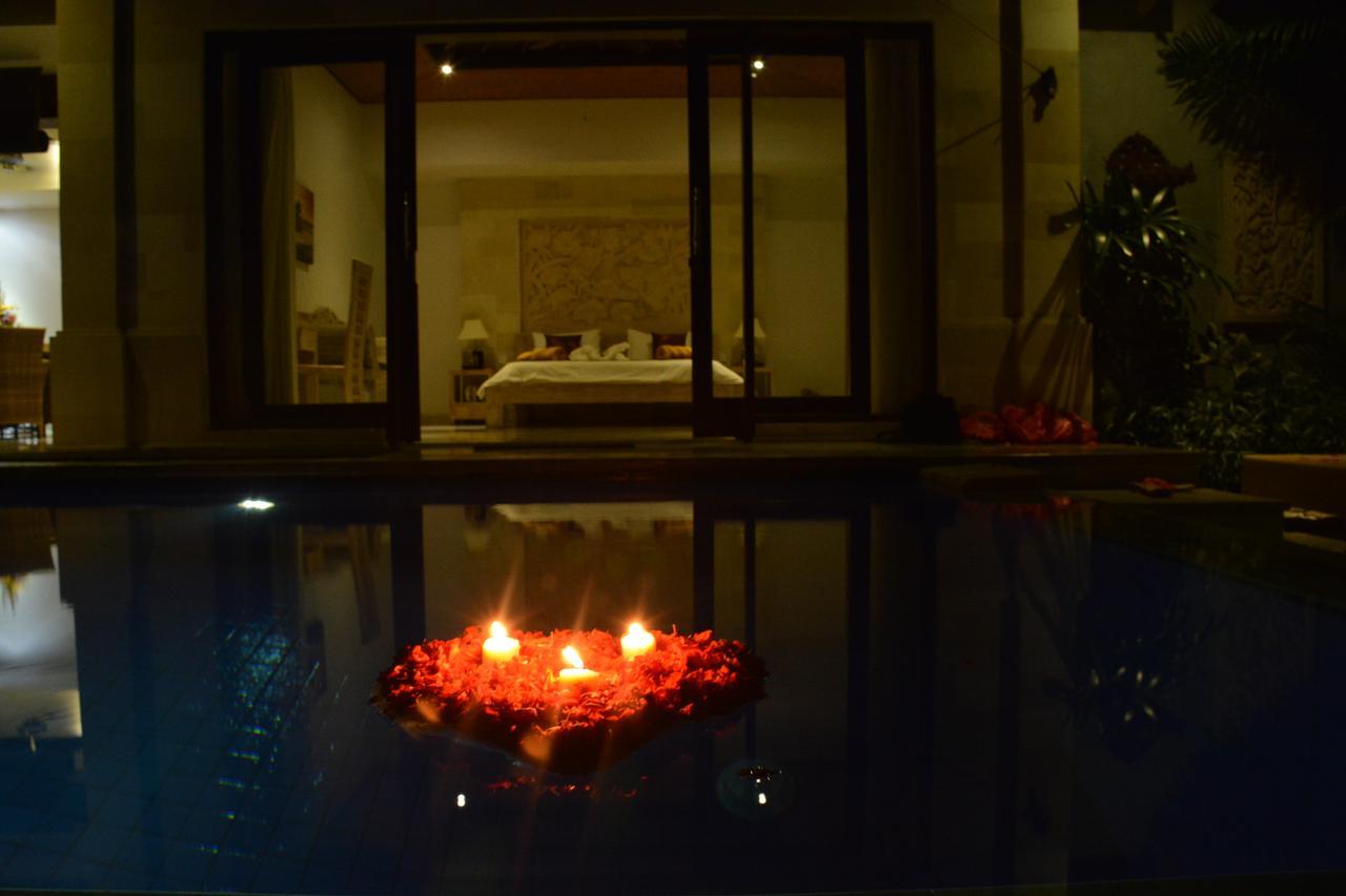 ตามัน เกศารี วิลลา Villa ซานูร์ ภายนอก รูปภาพ