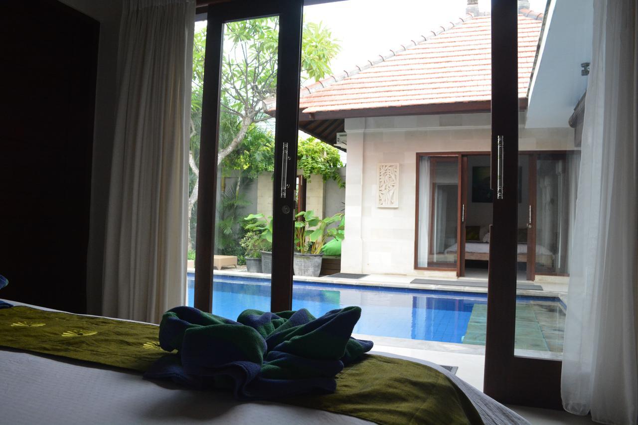 ตามัน เกศารี วิลลา Villa ซานูร์ ภายนอก รูปภาพ